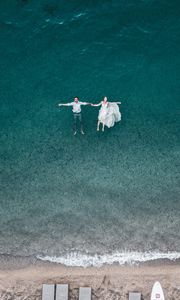 Preview wallpaper couple, water, aerial view, romance, love