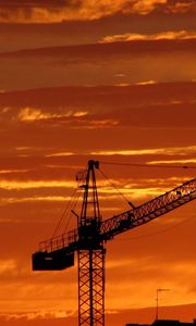 Preview wallpaper crane, sunset, sky