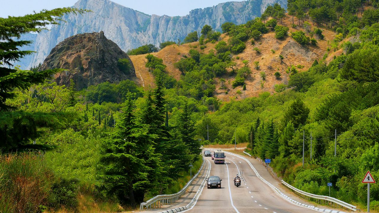 Wallpaper crimea, road, mountains, trees