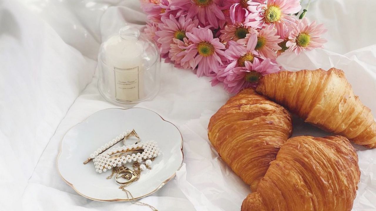 Wallpaper croissants, flowers, jewelry, aesthetics