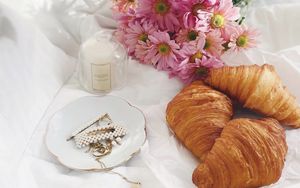 Preview wallpaper croissants, flowers, jewelry, aesthetics