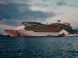 Preview wallpaper cruise ship, ship, sea, water