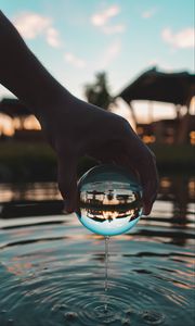 Preview wallpaper crystal ball, ball, hand, water