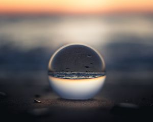 Preview wallpaper crystal ball, beach, reflection, illusion