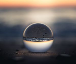 Preview wallpaper crystal ball, beach, reflection, illusion