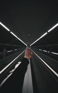 Preview wallpaper crystal, hand, tunnel, focus