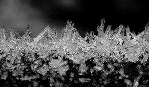 Preview wallpaper crystals, ice, macro, bw