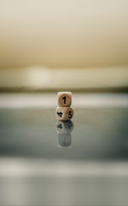 Preview wallpaper cubes, devils bones, reflection