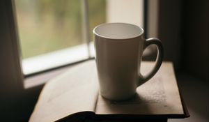 Preview wallpaper cup, book, reading, window