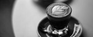 Preview wallpaper cup, coffee, blur, bw