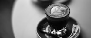 Preview wallpaper cup, coffee, blur, bw