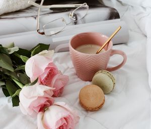 Preview wallpaper cup, coffee, cookies, flowers, roses, pink