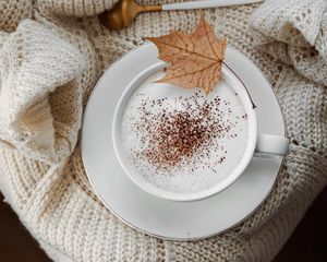 Preview wallpaper cup, coffee, drink, foam, leaf