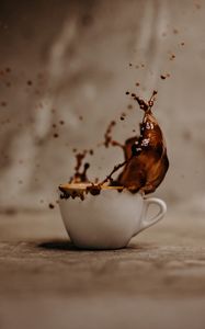 Preview wallpaper cup, coffee, drink, splashes, drops