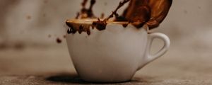 Preview wallpaper cup, coffee, drink, splashes, drops