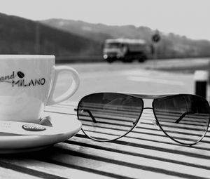 Preview wallpaper cup, coffee, glasses, table, waiting