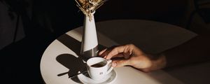 Preview wallpaper cup, coffee, hand, bouquet, room