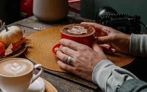 Preview wallpaper cup, coffee, hands, drink