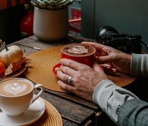 Preview wallpaper cup, coffee, hands, drink