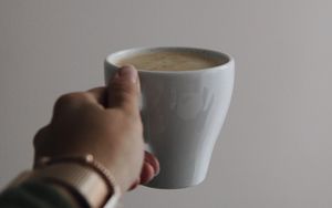 Preview wallpaper cup, drink, hand, white