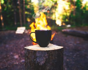 Preview wallpaper cup, drink, steam, bonfire, camping