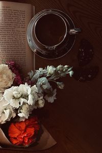 Preview wallpaper cup, flowers, book, still life