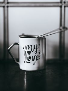 Preview wallpaper cup, love, inscription, bw