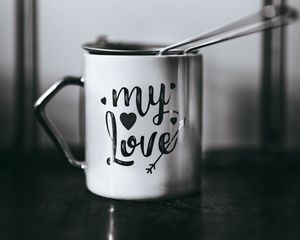 Preview wallpaper cup, love, inscription, bw