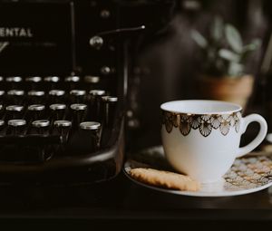 Preview wallpaper cup, saucer, cookies, typewriter, keys