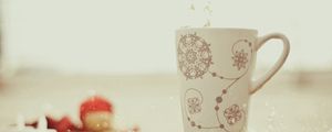 Preview wallpaper cup, splash, mood, drink, glare, blurred