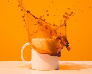 Preview wallpaper cup, spray, splash, coffee, drink