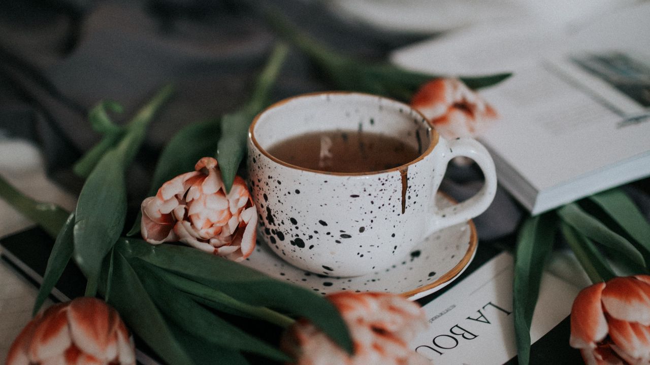 Wallpaper cup, tea, flowers, still life
