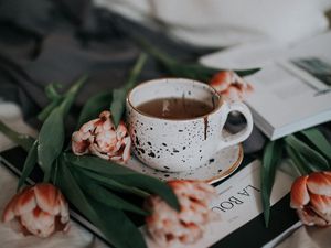 Preview wallpaper cup, tea, flowers, still life