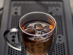 Preview wallpaper cup, tea, ice, drink