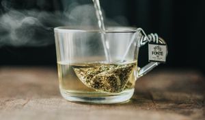 Preview wallpaper cup, tea, steam, spray, water