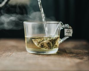 Preview wallpaper cup, tea, steam, spray, water
