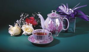 Preview wallpaper cup, teapot, box, ribbon, flowers