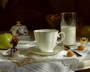 Preview wallpaper cup, teapot, candy, tea drinking