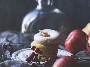 Preview wallpaper cupcake, cake, cream, pastries, dessert