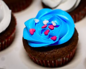 Preview wallpaper cupcake, cake, cream, pastries, topping, dessert, blue