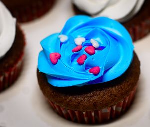 Preview wallpaper cupcake, cake, cream, pastries, topping, dessert, blue