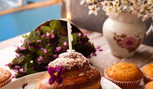 Preview wallpaper cupcake, candle, flowers, dessert