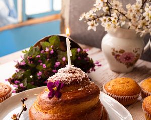 Preview wallpaper cupcake, candle, flowers, dessert