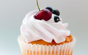 Preview wallpaper cupcake, cherry, berries, dessert