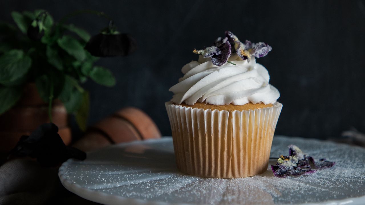 Wallpaper cupcake, cream, dessert hd, picture, image