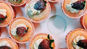 Preview wallpaper cupcakes, cake, dessert, strawberries