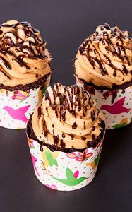 Preview wallpaper cupcakes, muffins, cream, chocolate, dessert