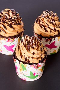 Preview wallpaper cupcakes, muffins, cream, chocolate, dessert