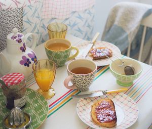 Preview wallpaper cups, tea, breakfast, tea party
