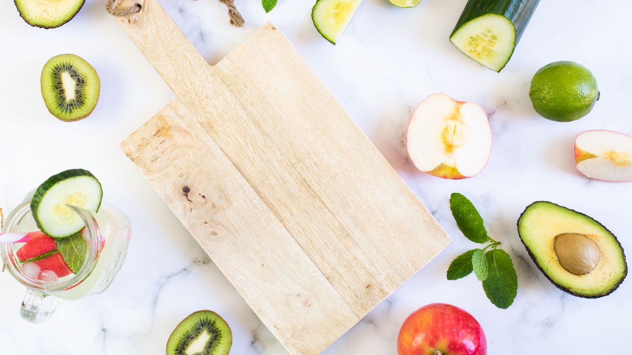 Wallpaper cutting board, kiwi, cucumbers, fruits, vegetables